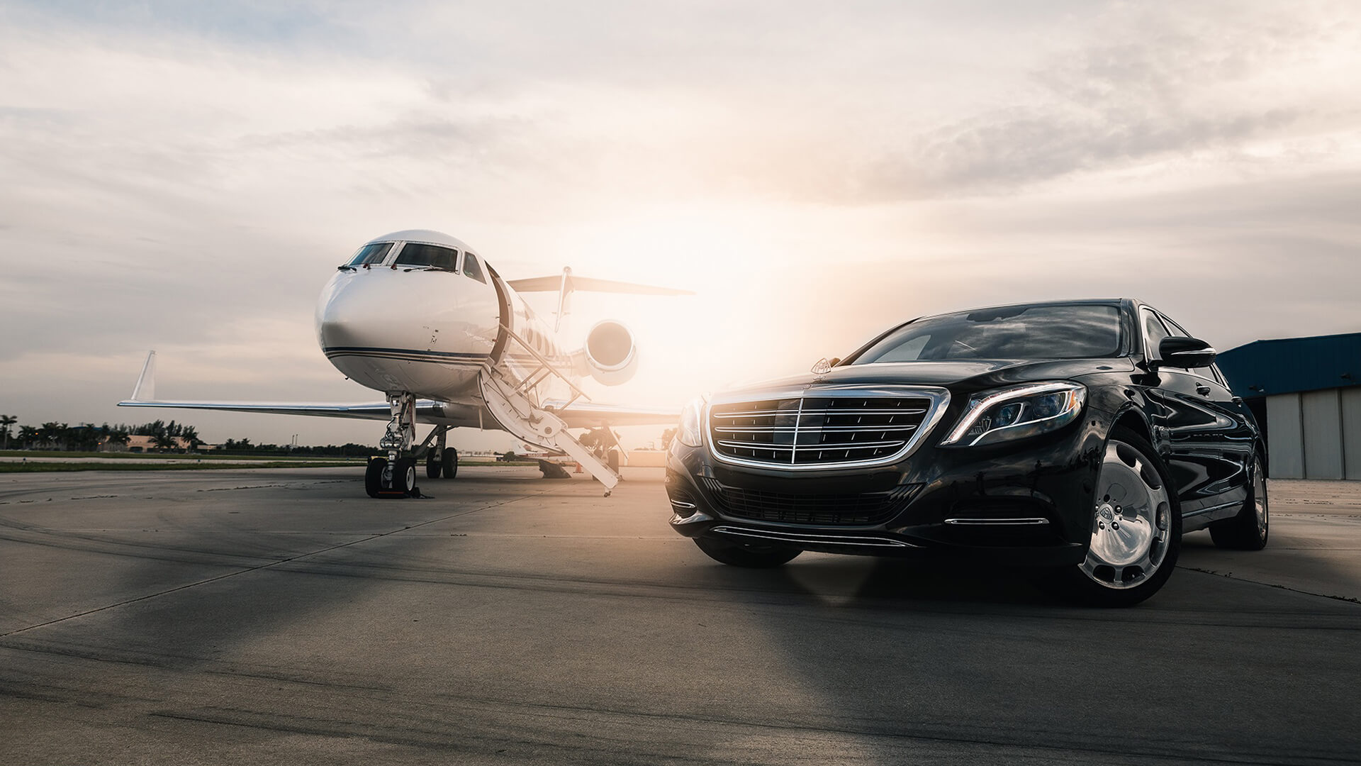 Airport Transfers (Gatwick, Heathrow & all major airports)
